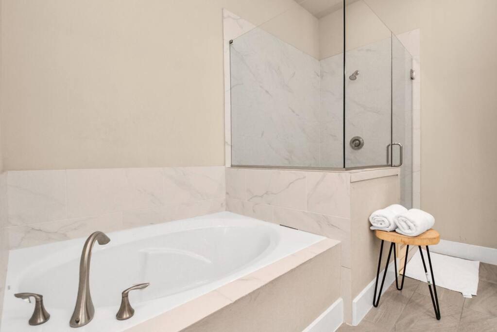 Beautiful Luxurious Houston Galleria Home Extérieur photo